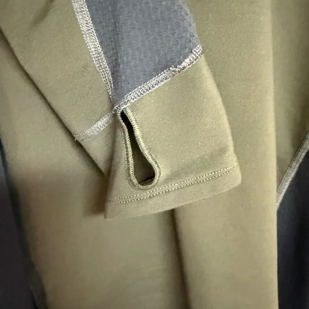 The North Face Flight Series 1/4 Zip Men’s‎ Large Olive Green Gray EUC